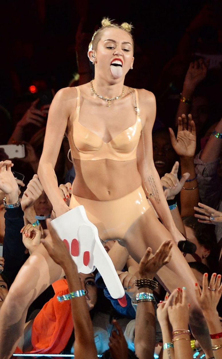 Lord P. S. reccomend nude celebrity miley cyrus tits